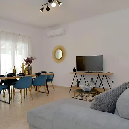 Pluma By Platinum River Apartments Potamos  Exterior photo